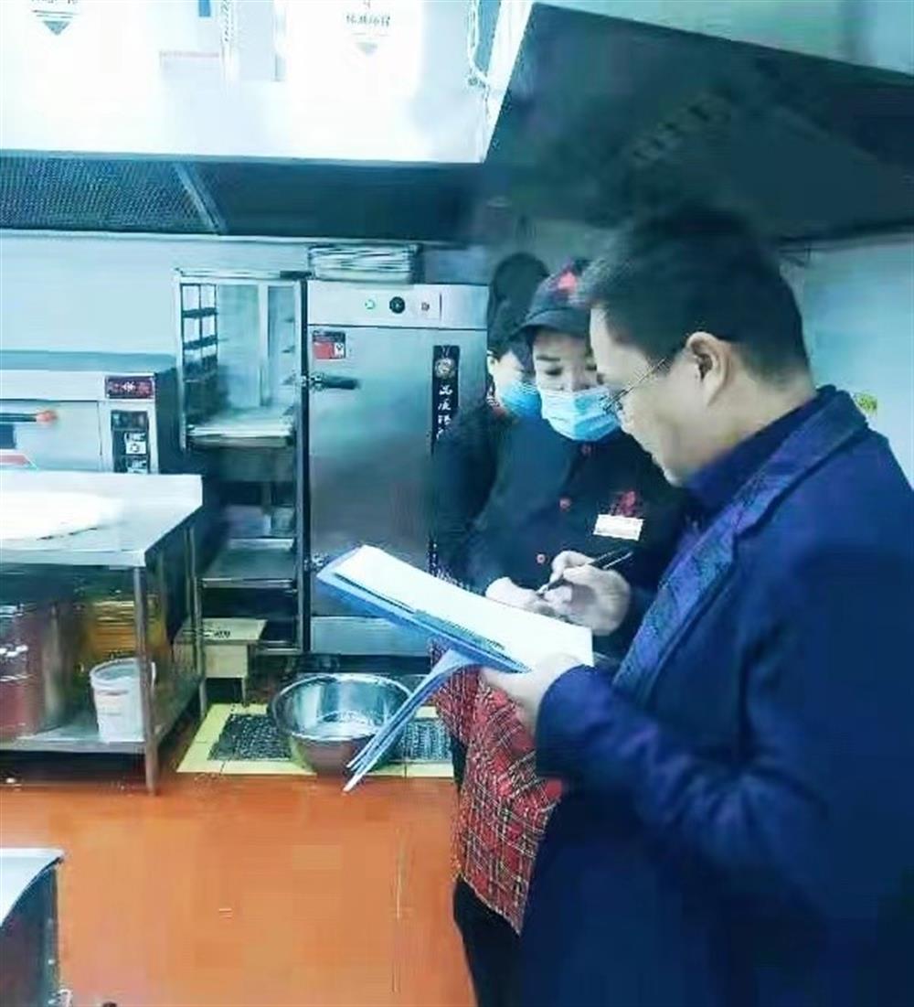 Một trái tim màu đỏ cho thấy sự chân thành và sự tích hợp dafabet login việc xây dựng bữa tiệc tạo ra kết quả thực tế